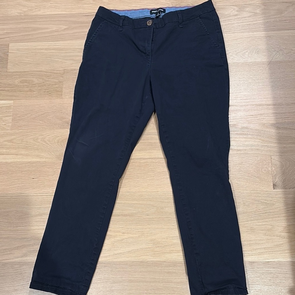 Nautica Navy Blue khakis stretchy size 8